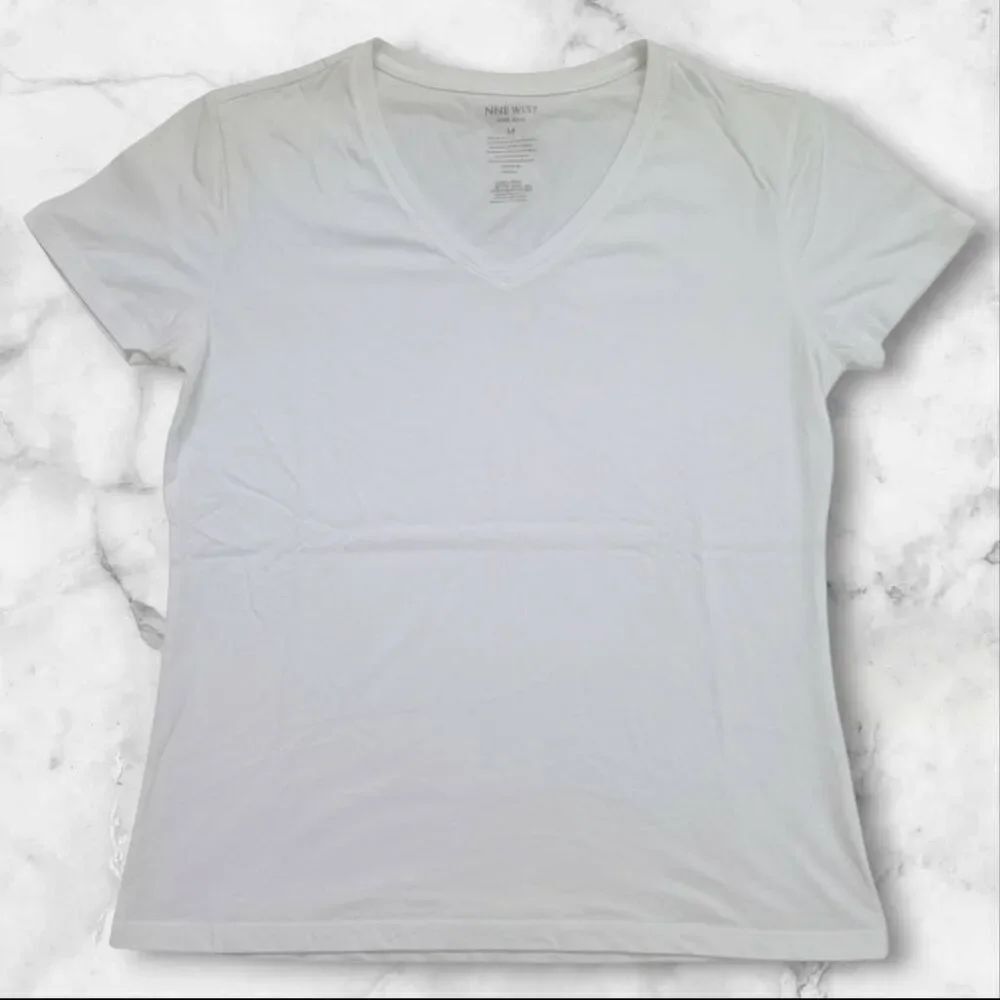 Nine West Soft Spun White Short Sleeve Shirt Size Medium
